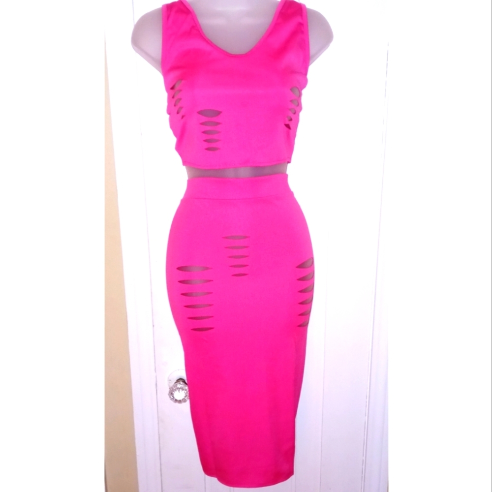 2-Piece Distressed Skirt Set